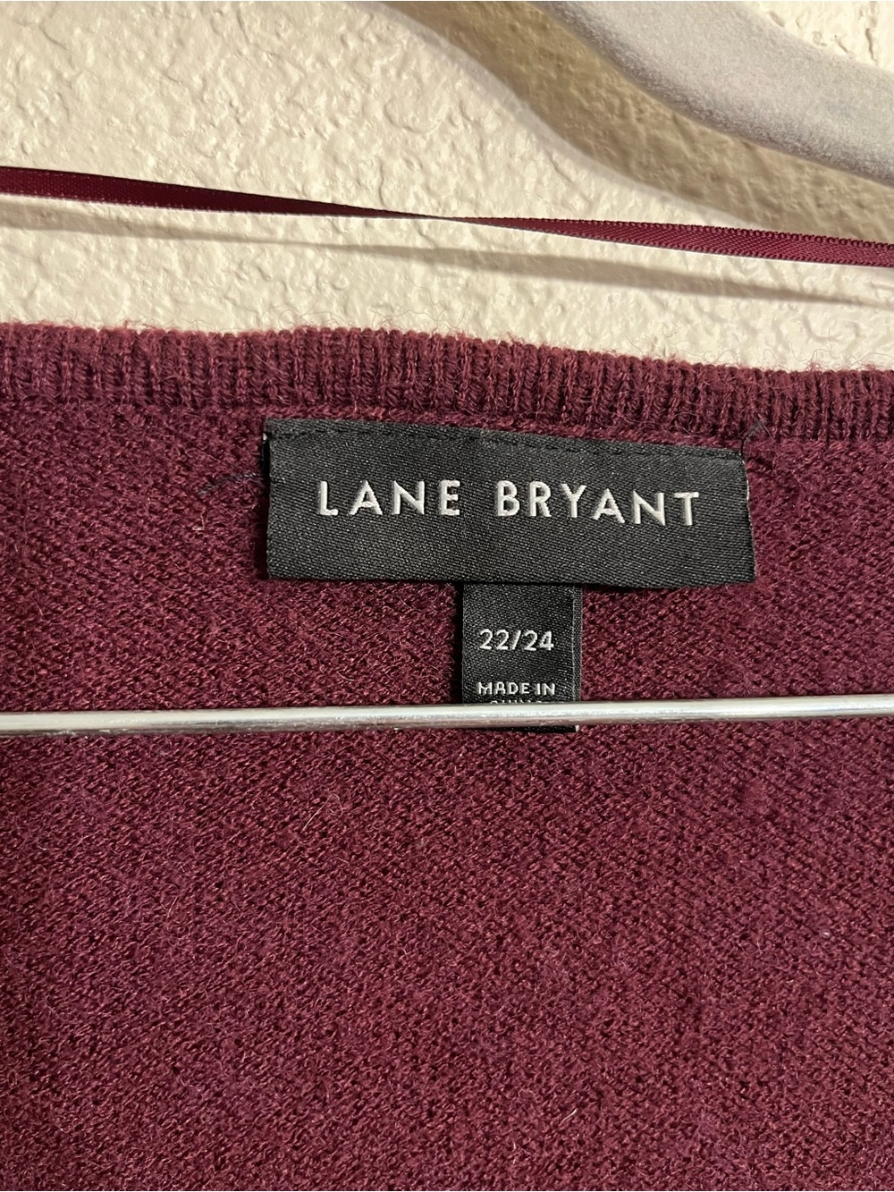 Oversized cozy Lane Bryant Burgundy V-Neck Women's Sweater - Picture 2 of 6